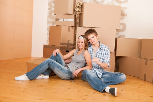 Packing and loading support for a Lambeth moving van service