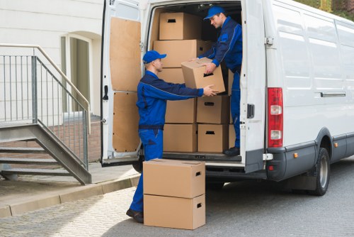Removal van and moving team serving Lambeth homes and flats